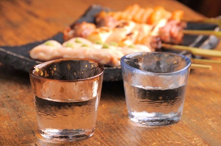 日本酒と焼き鳥_R